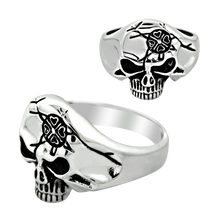 Load image into Gallery viewer, Polished stainless steel rings,  with a heart and clover design. 
