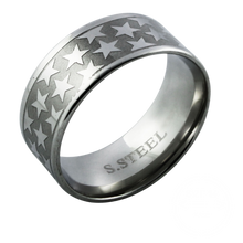 Load image into Gallery viewer, Silver stainless steel ring with star design
